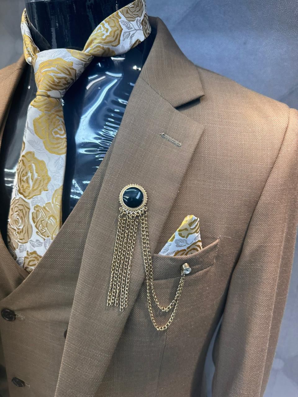 Three Piece Suits - Elegant Craftsmanship, Timeless Style