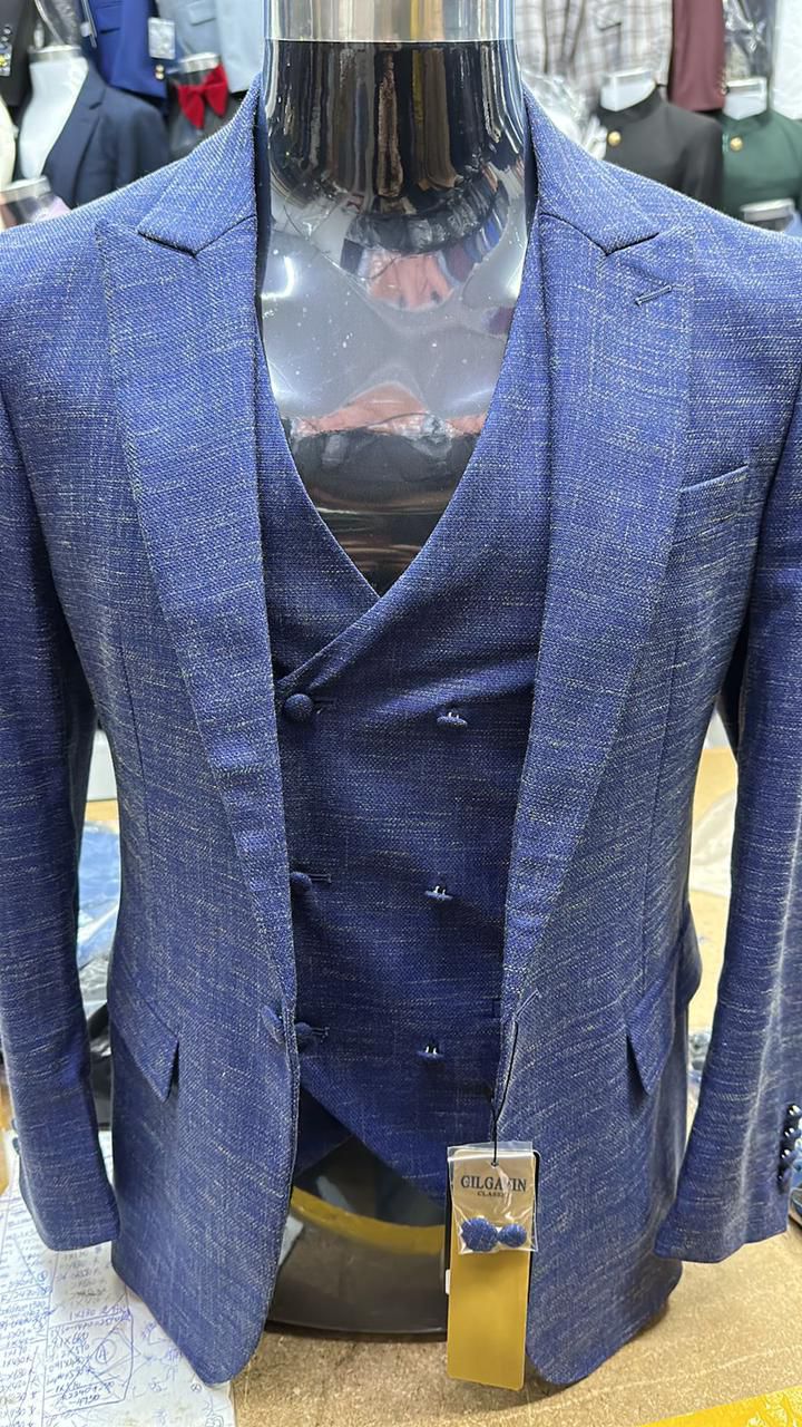 Three Piece Suits - Elegant Craftsmanship, Timeless Style