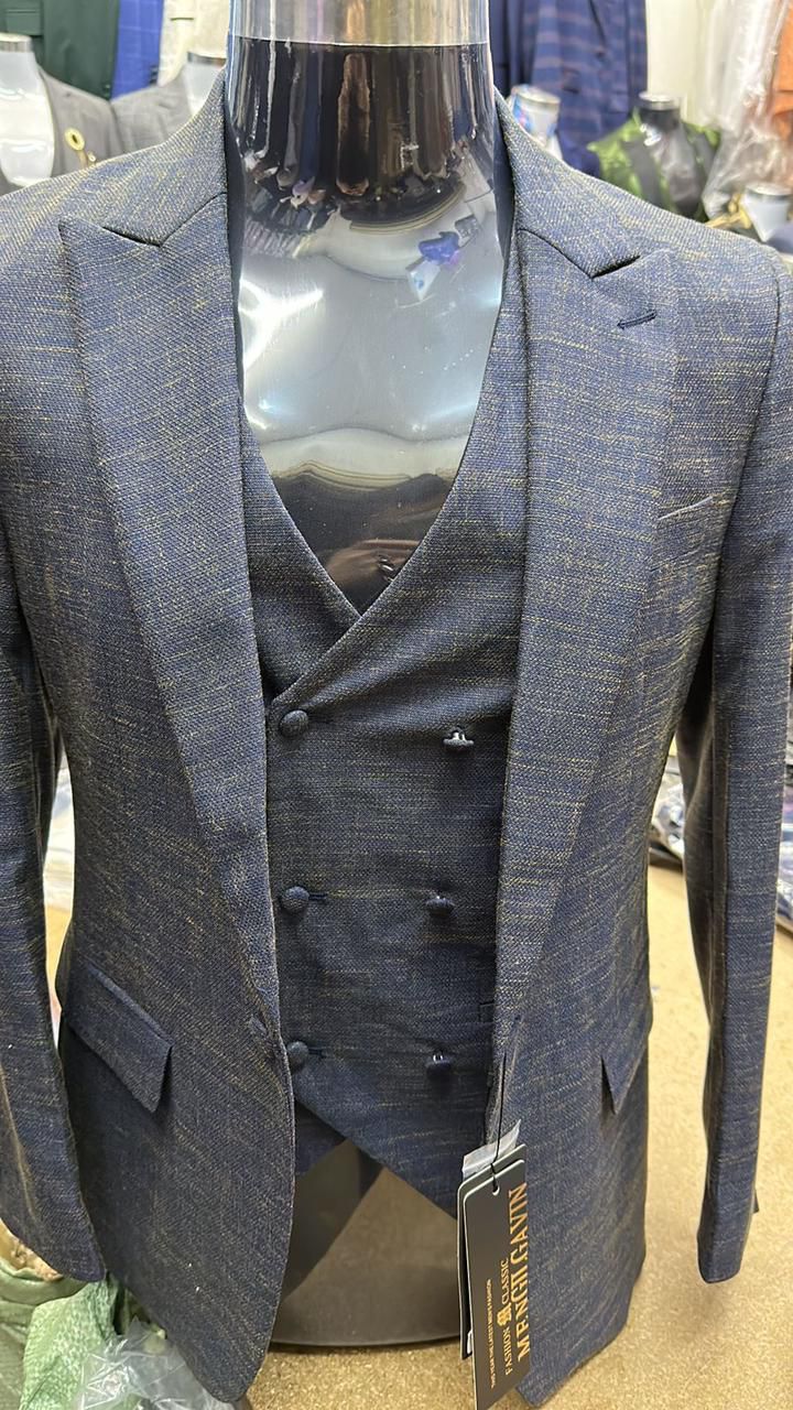 Three Piece Suits - Elegant Craftsmanship, Timeless Style