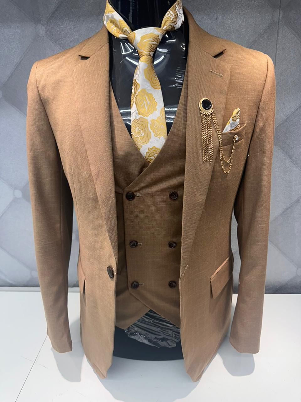 Three Piece Suits - Elegant Craftsmanship, Timeless Style